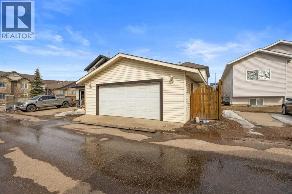 152 Blue Jay Road, Fort McMurray