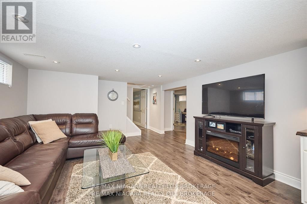 5667 MONTROSE ROAD - 19
