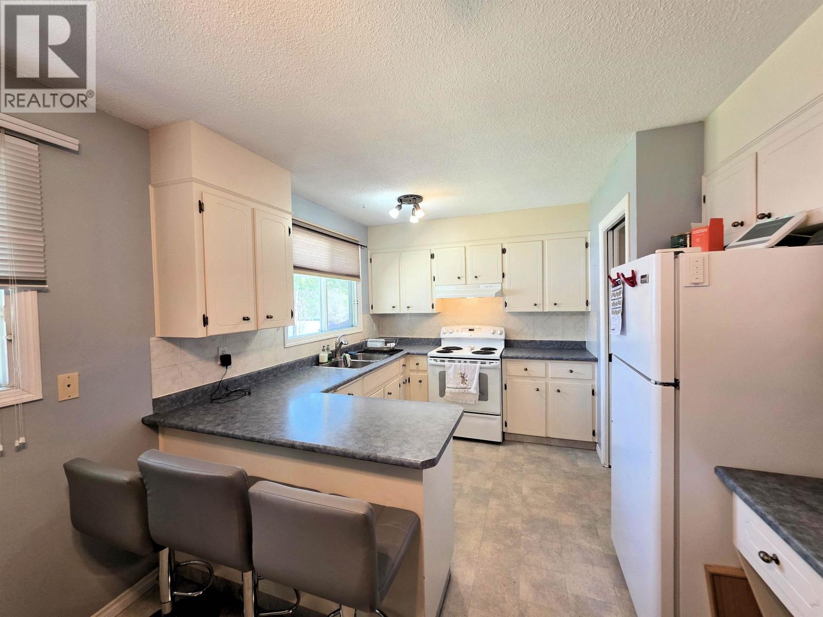 358 MCPHERSON PLACE, Prince George