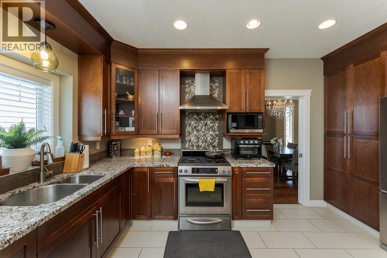 7658 ST ANDREW PLACE, Prince George