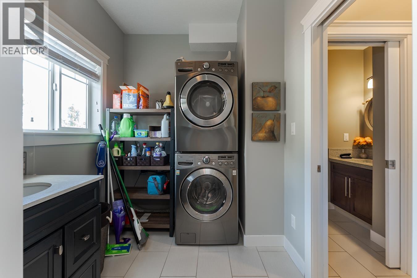 7658 ST ANDREW PLACE, Prince George