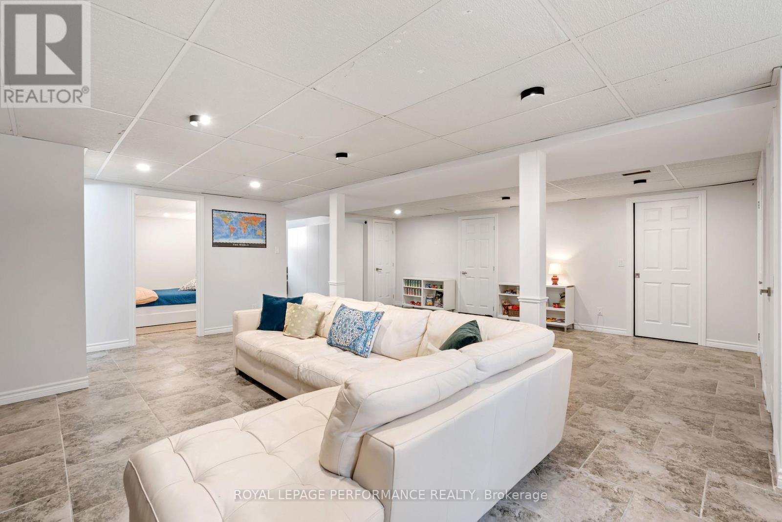 6263 MACDONALD COURT - 17