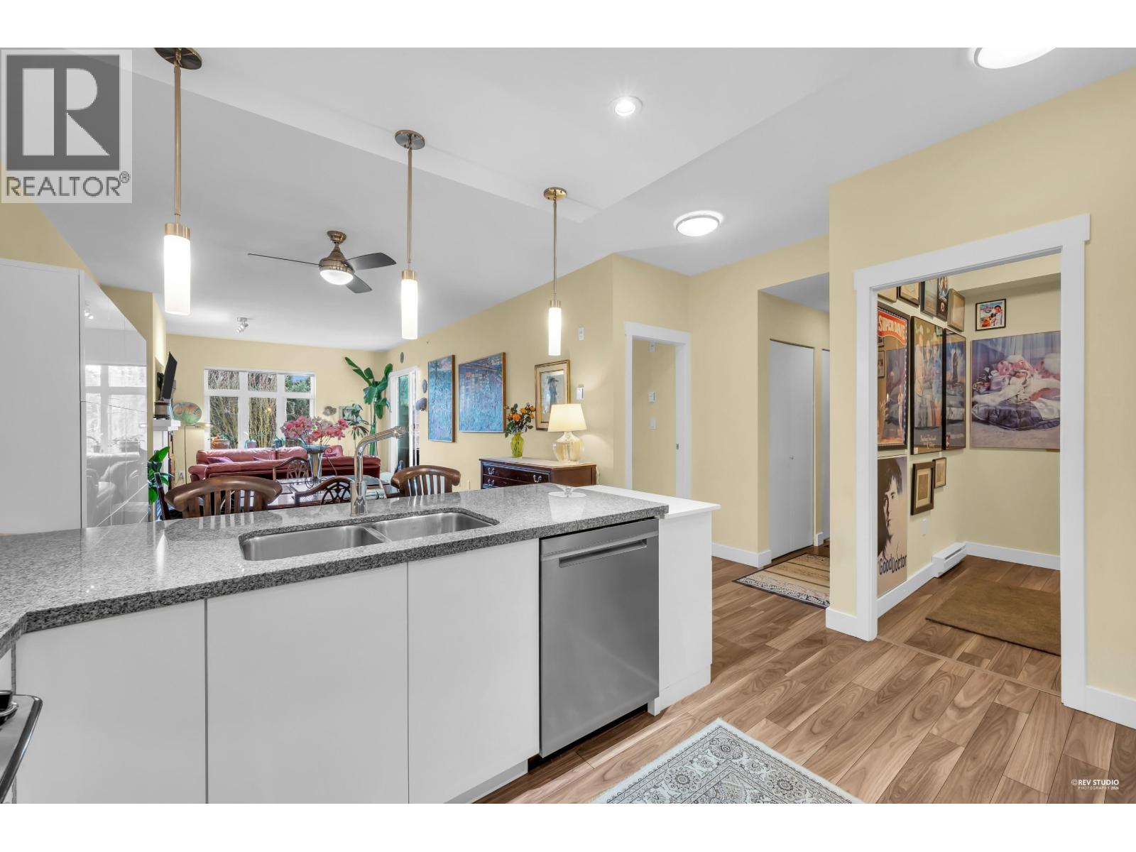 403 2368 MARPOLE AVENUE, Port Coquitlam