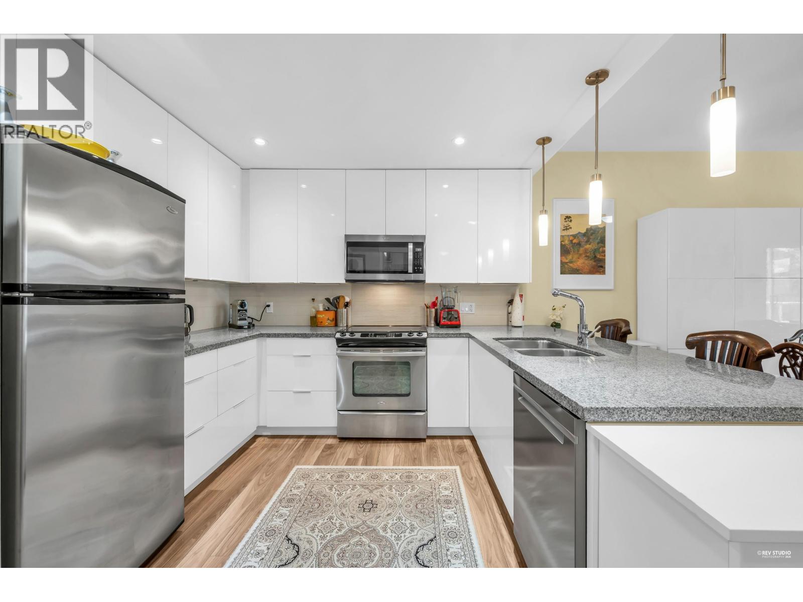 403 2368 MARPOLE AVENUE, Port Coquitlam