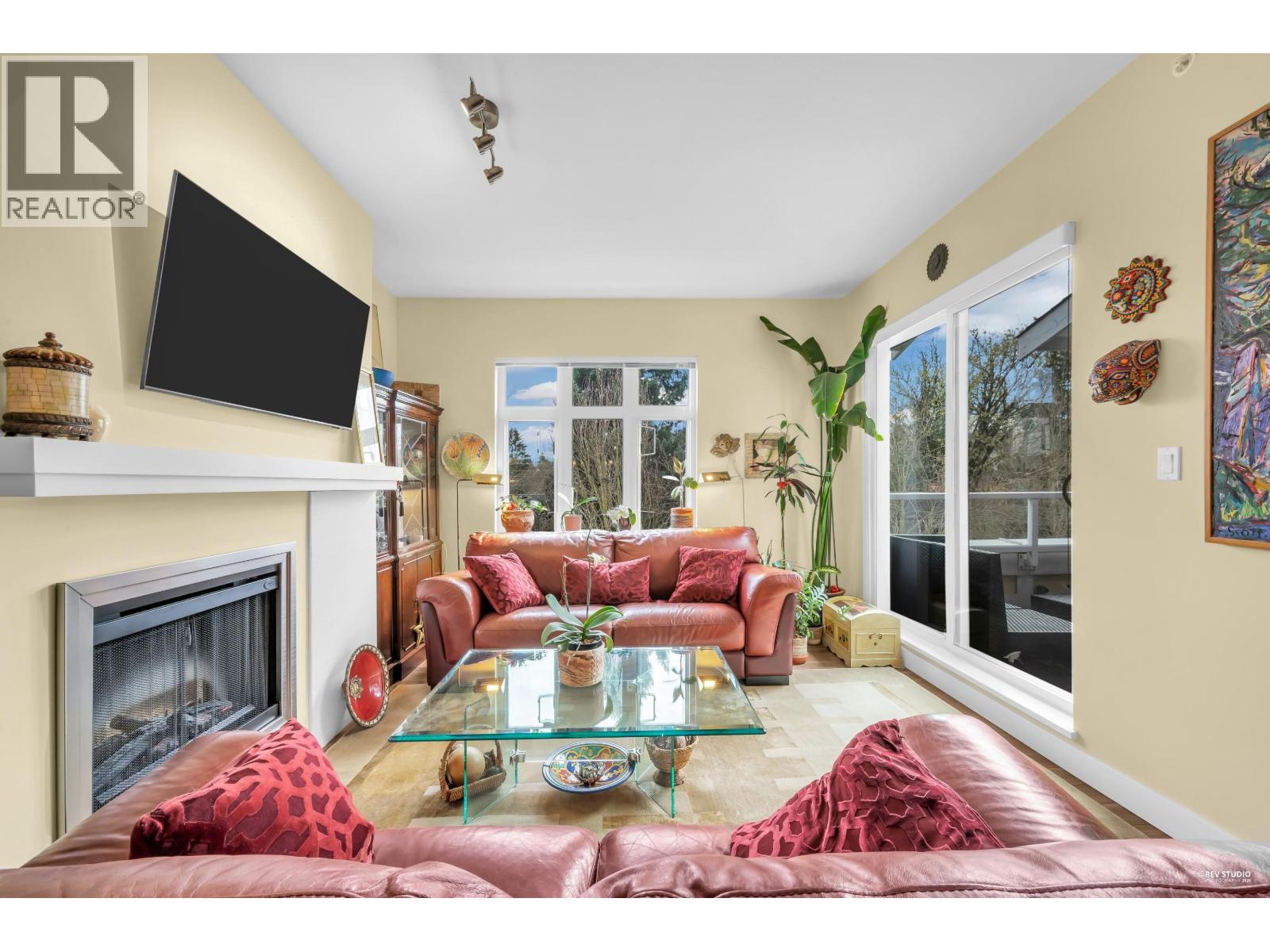 403 2368 MARPOLE AVENUE, Port Coquitlam