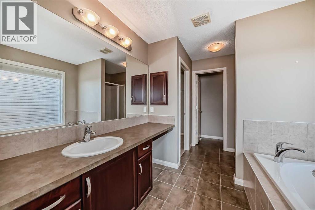 60 Sunset Circle, Cochrane