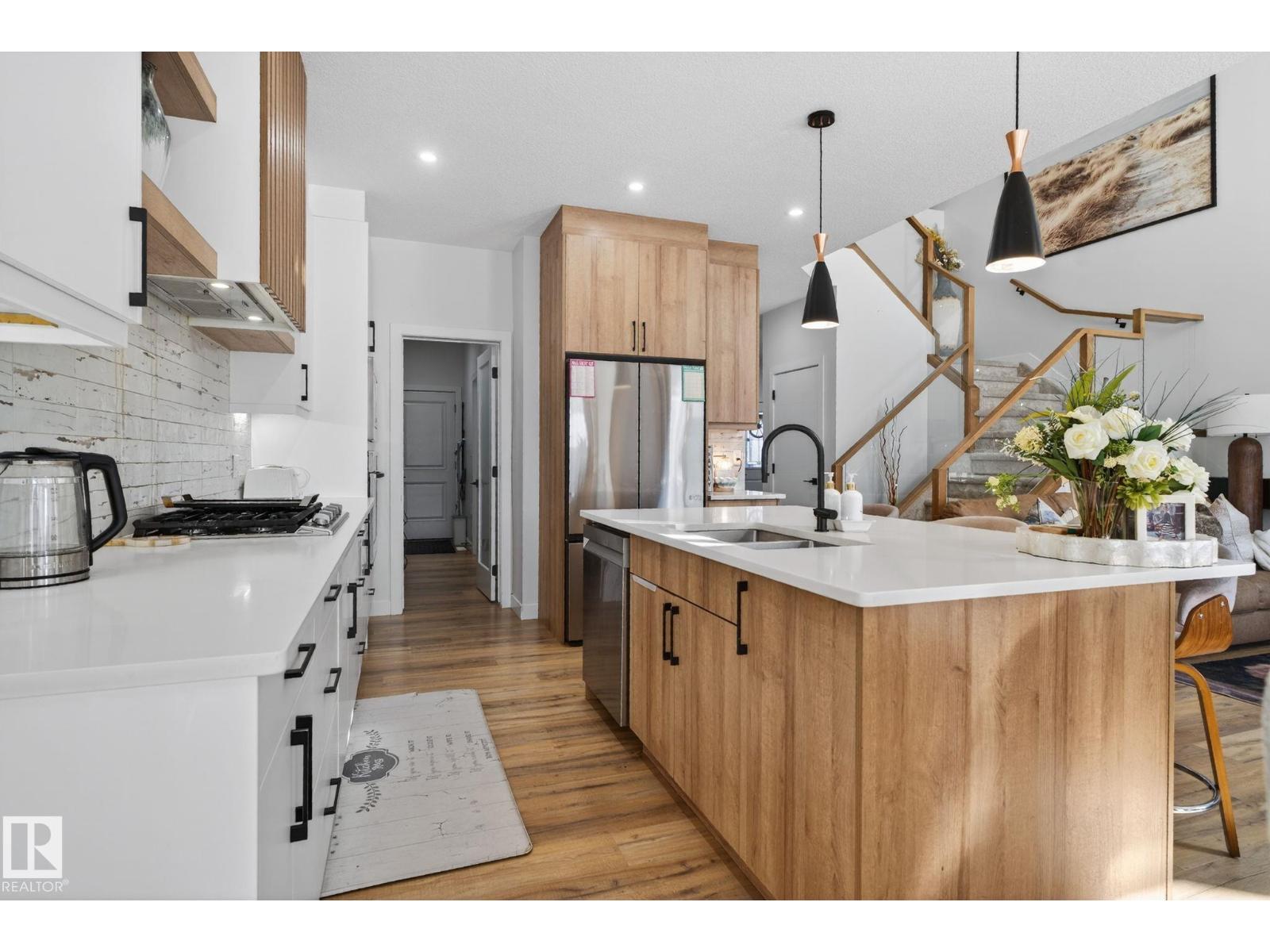 3605 42 AV — photo 19