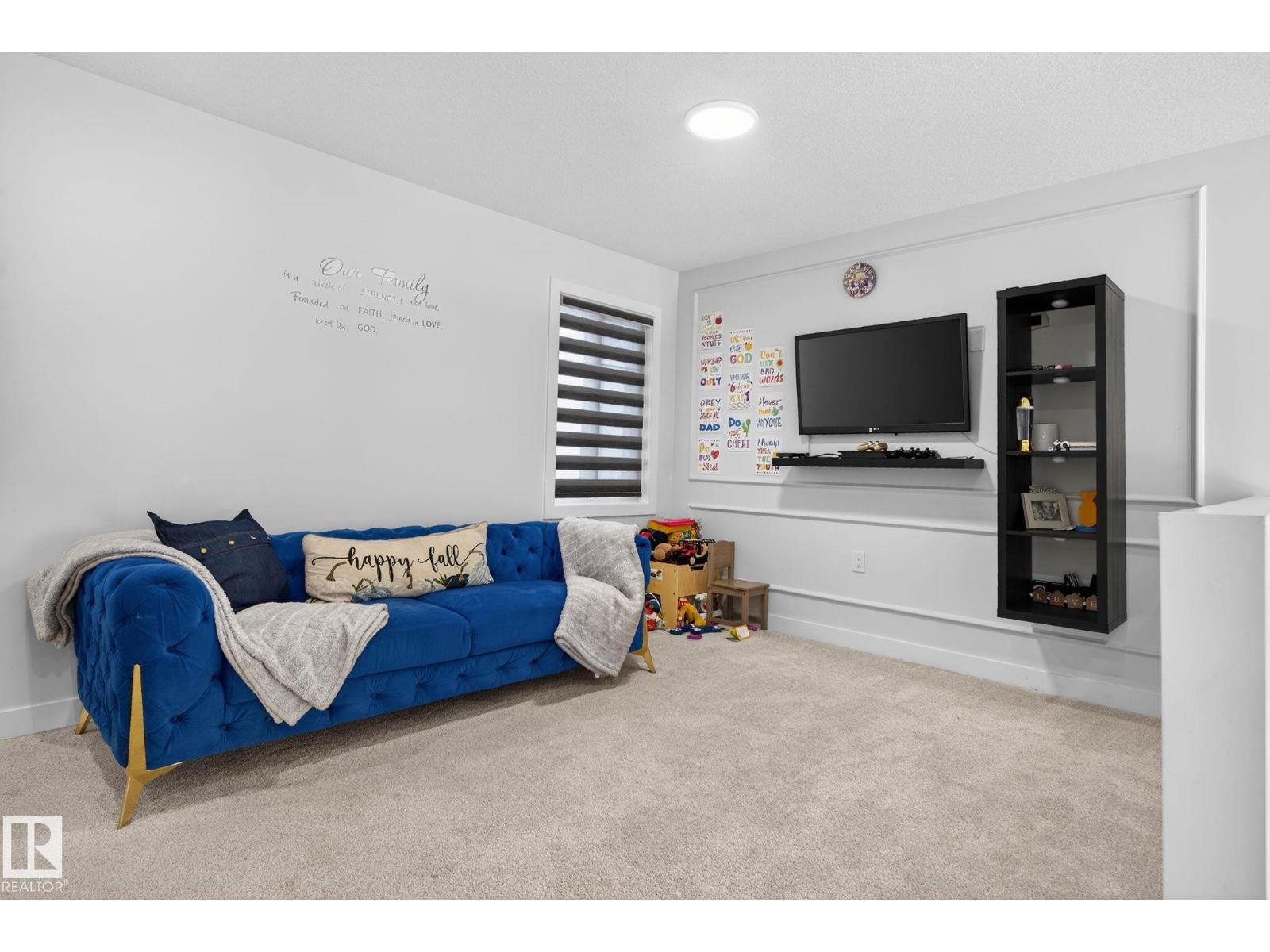3605 42 AV — photo 36