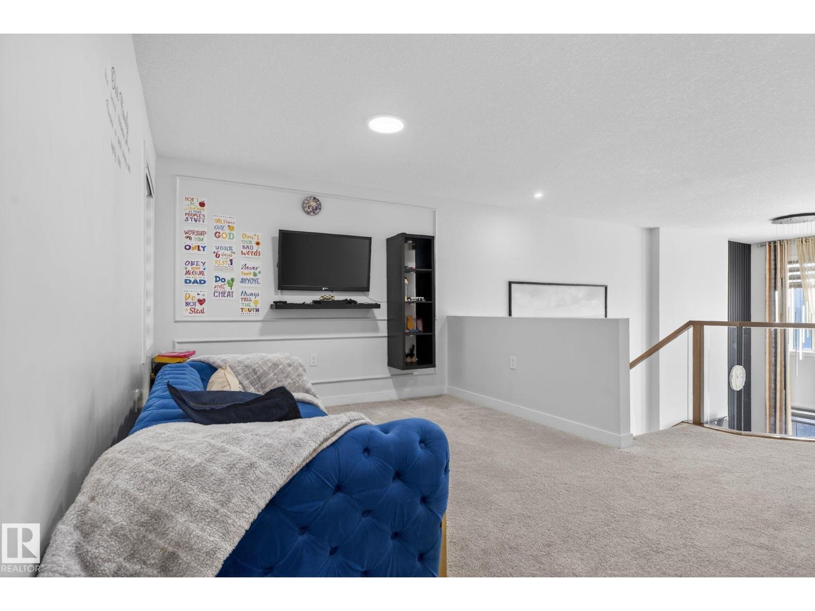 3605 42 AV — photo 37