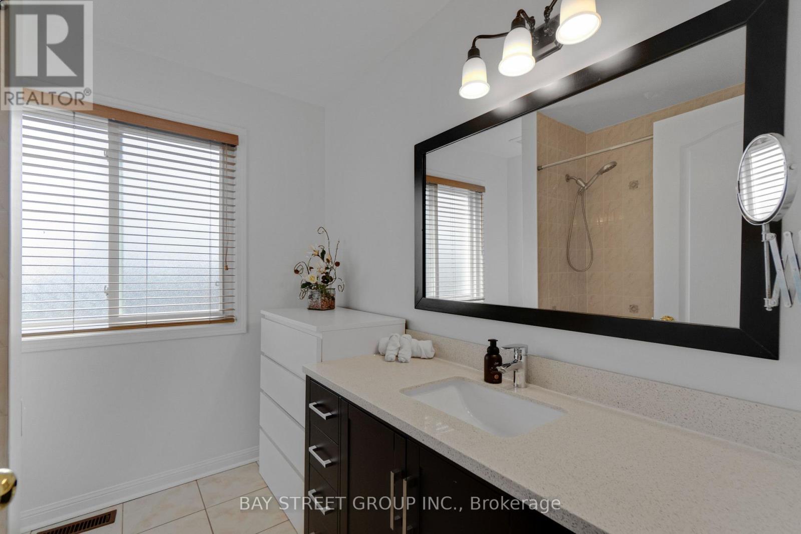 3158 ROCK HARBOUR ROAD - 27