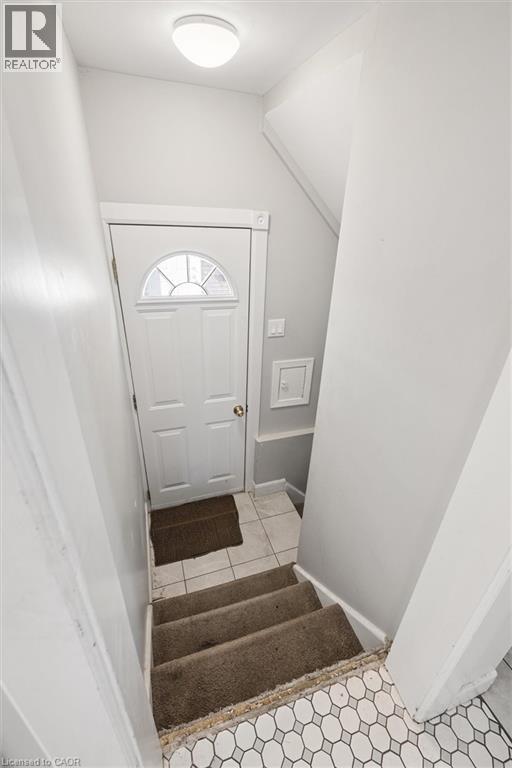 367 VICTORIA Street S - 15