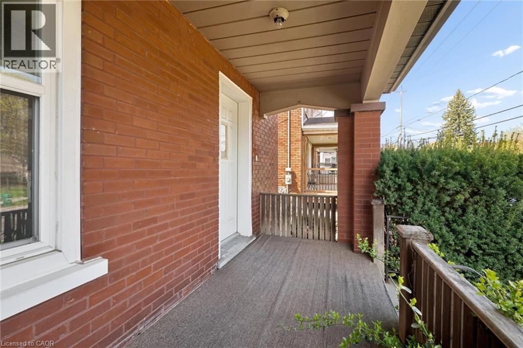 367 VICTORIA Street S, Kitchener, Ontario, N2M3A4 — Photo 4