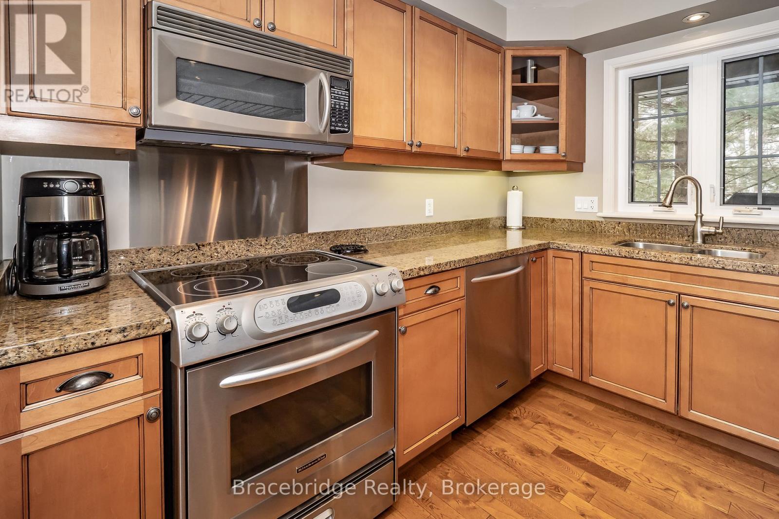 CARLING 10 W3 - 3876 MUSKOKA RD 118 HIGHWAY W - Image 10