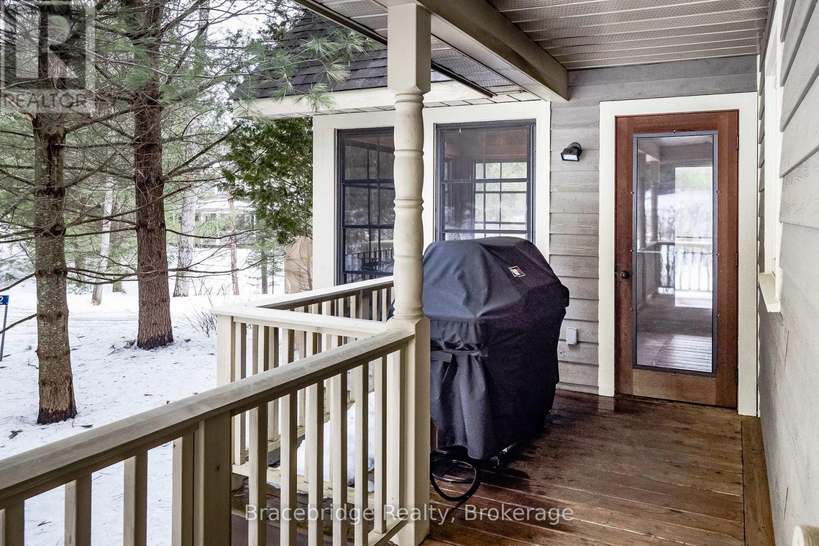 CARLING 10 W3 - 3876 MUSKOKA RD 118 HIGHWAY W - 31