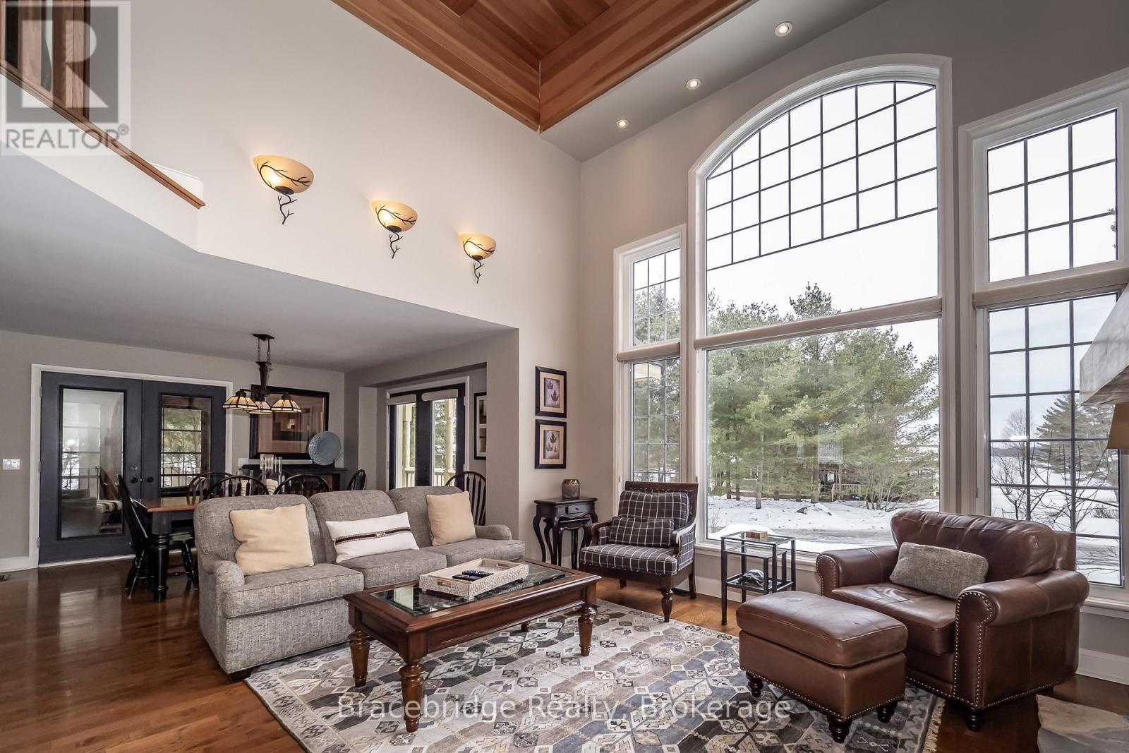 CARLING 10 W3 - 3876 MUSKOKA RD 118 HIGHWAY W - 5
