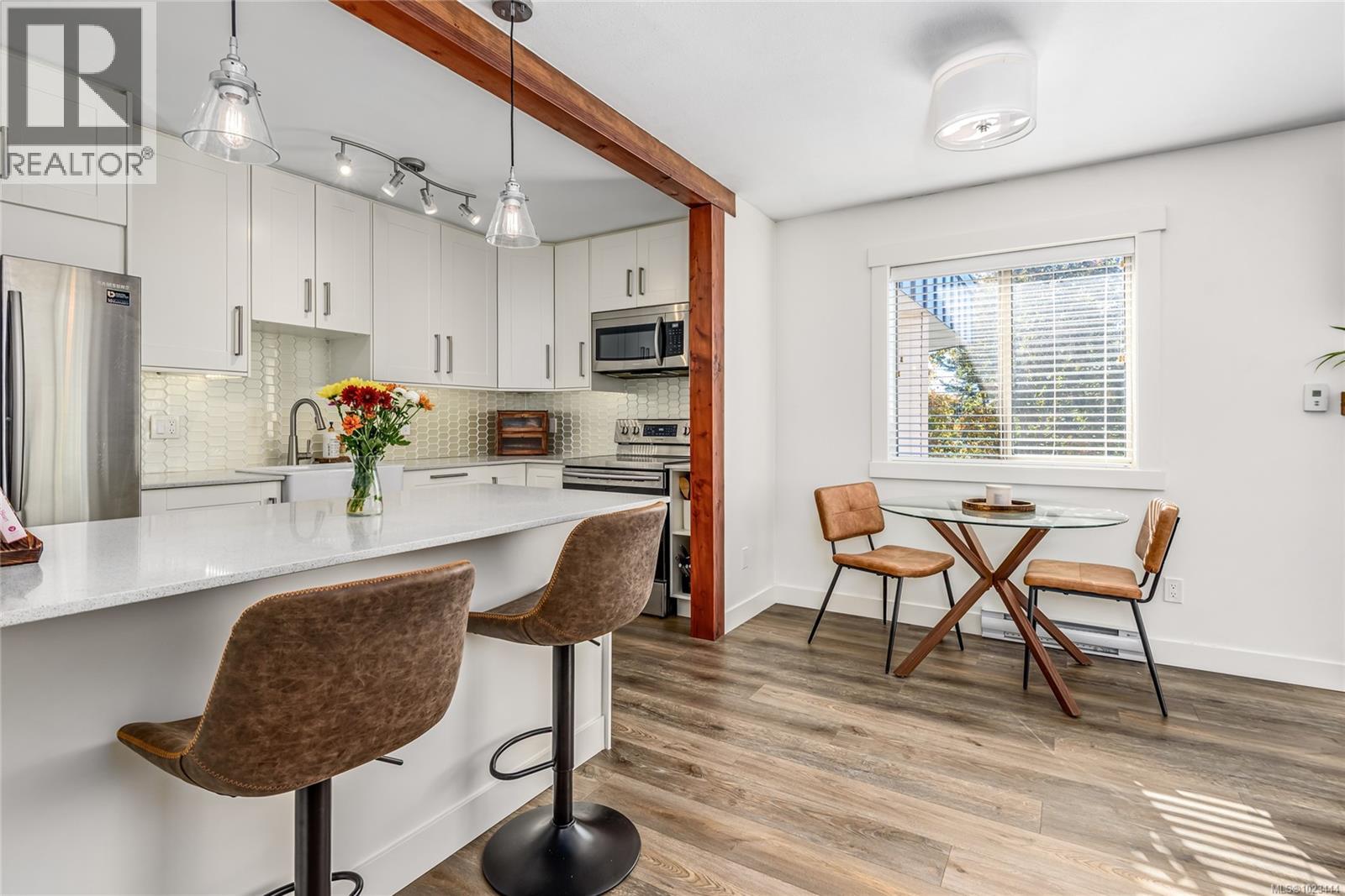#304 4685 Alderwood Pl - 16
