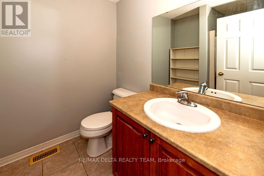 150 SANDRA CRESCENT - 24