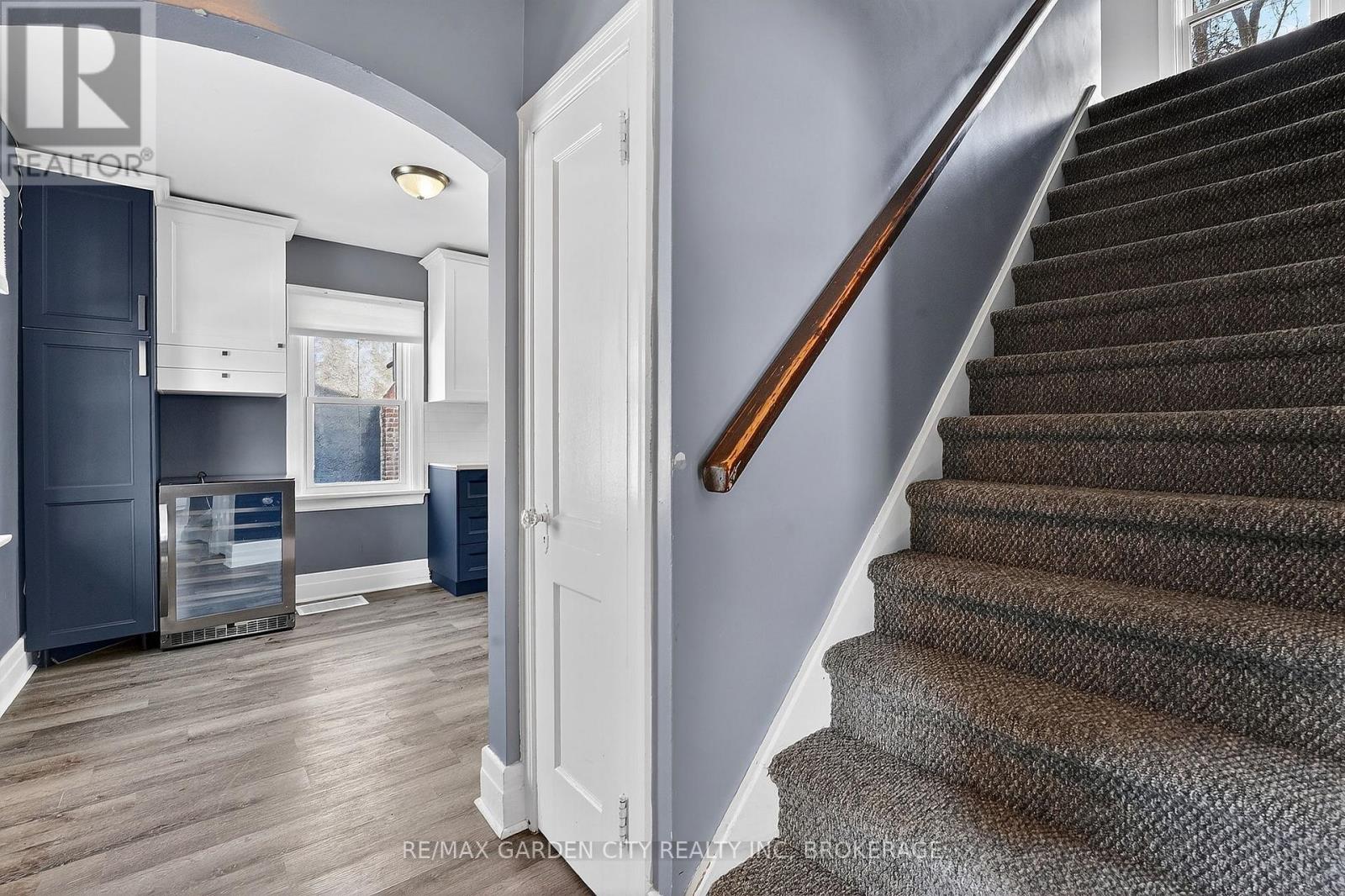 16 WALNUT STREET - 5