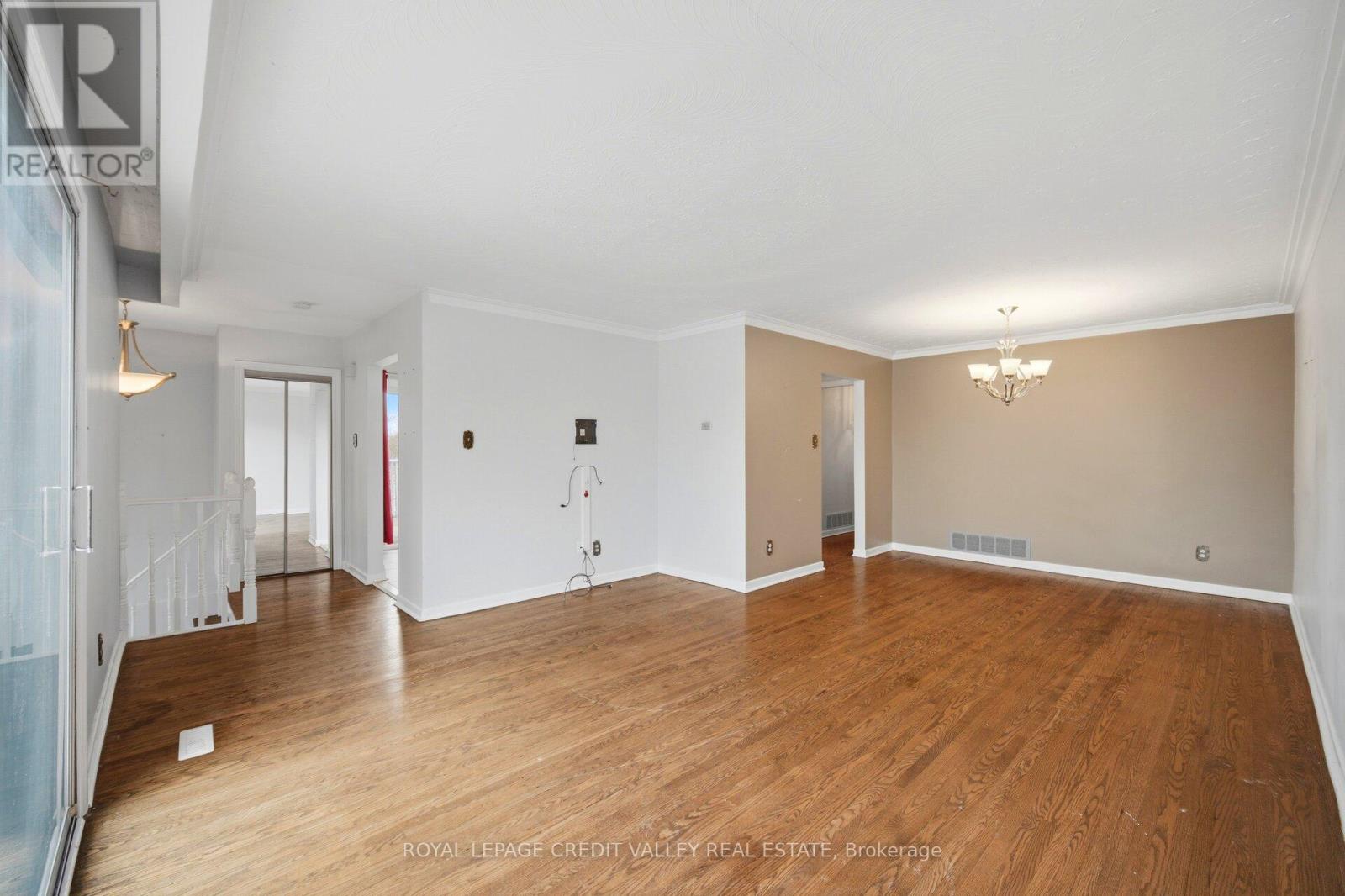 13 CHERYL COURT - 7