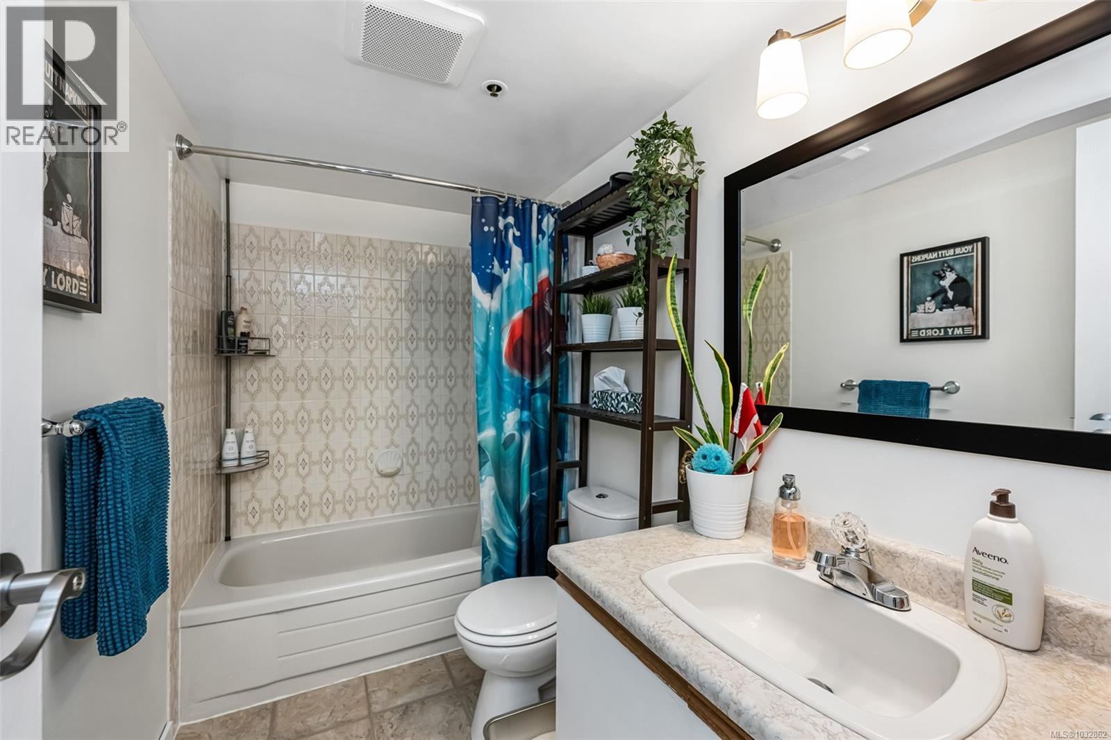 #8 949 Cloverdale Ave - 17