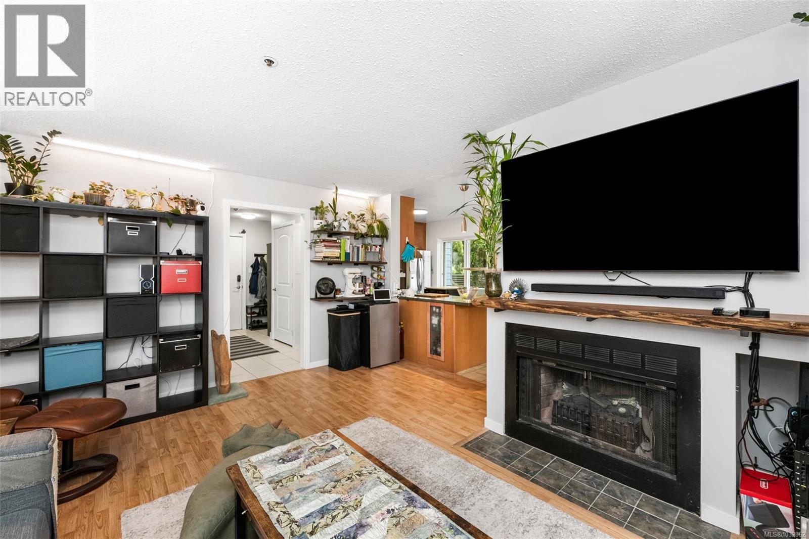 #8 949 Cloverdale Ave - 7
