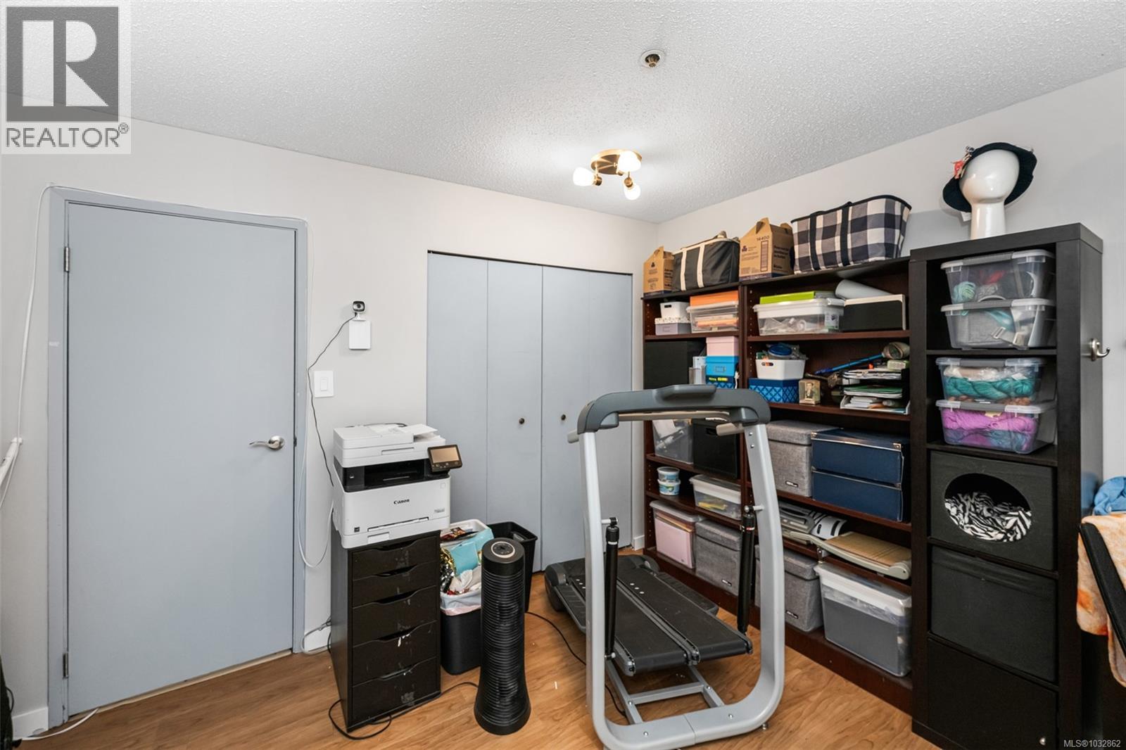 #8 949 Cloverdale Ave - 19