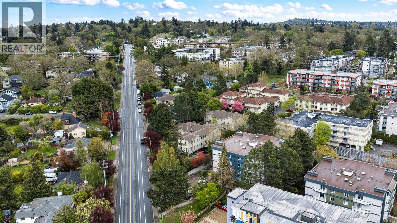 #8 949 Cloverdale Ave - 39