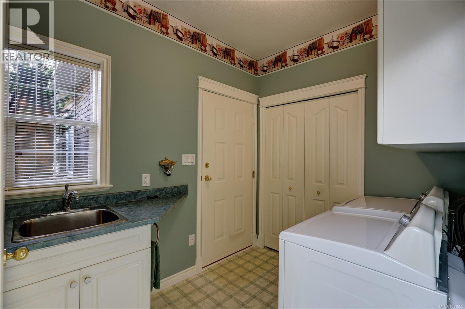 1132 Yellowbrick Rd - 44