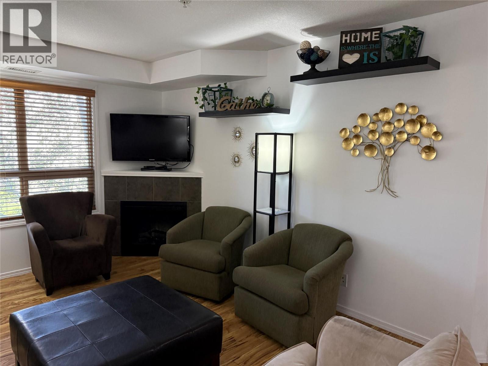 #2219 205 THIRD Avenue - 12