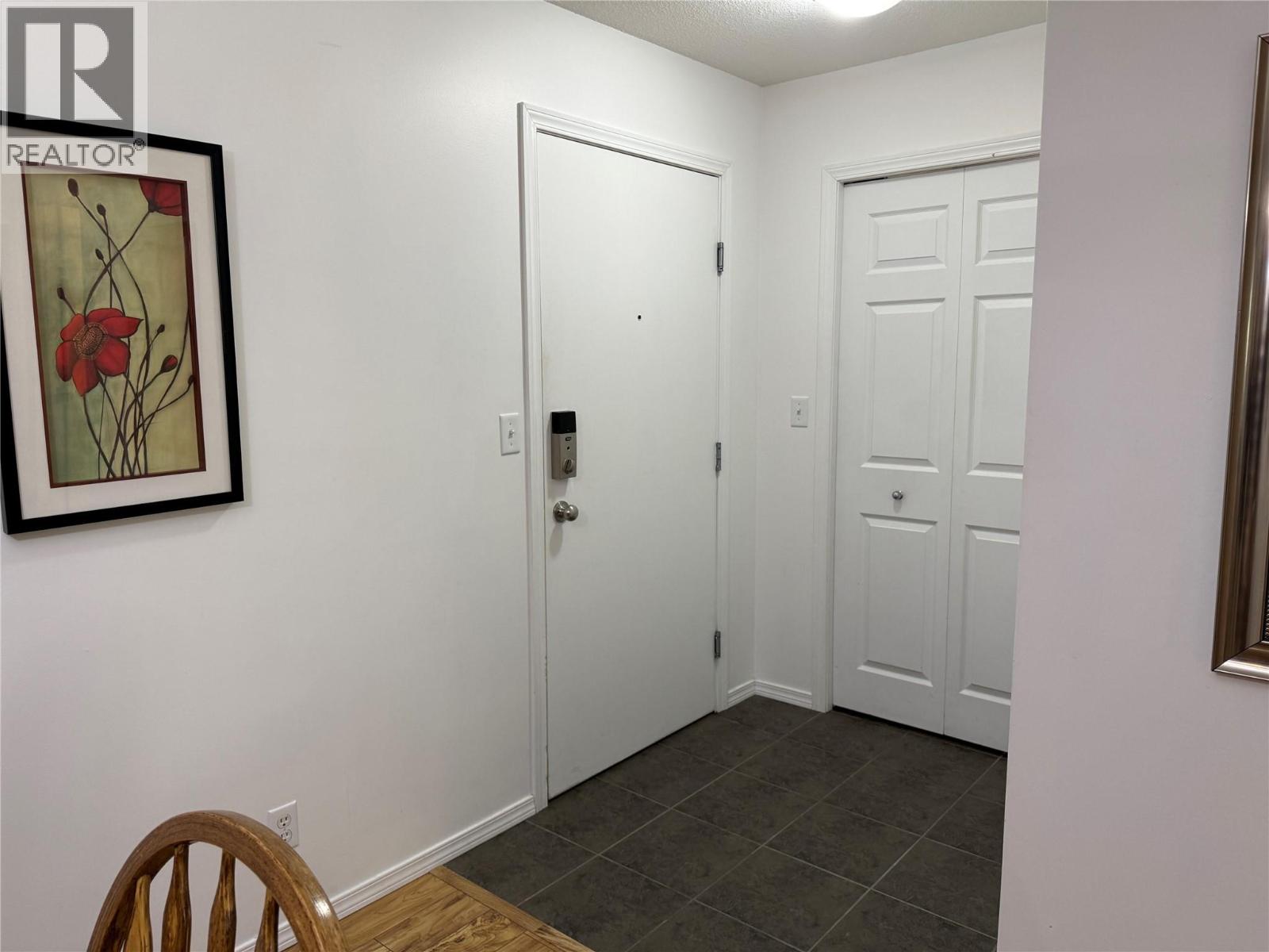 205 THIRD Avenue Unit# 2219, Invermere