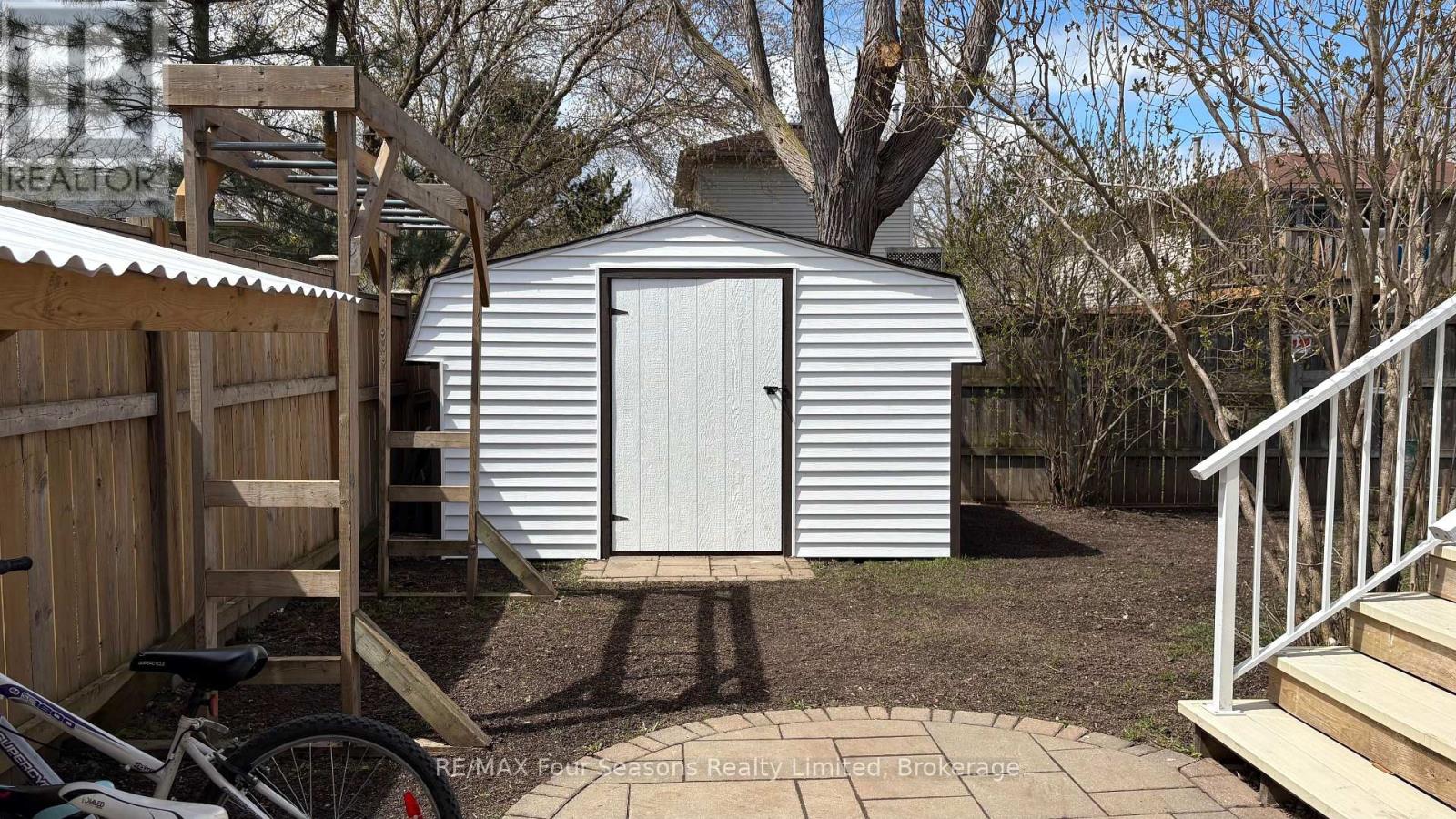 74 TELFER ROAD - 27