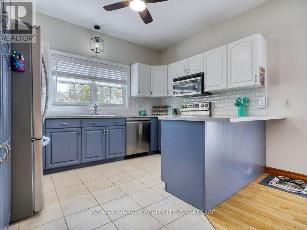 8110 LAMONT AVENUE - 19