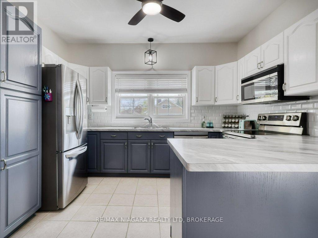 8110 LAMONT AVENUE - 20