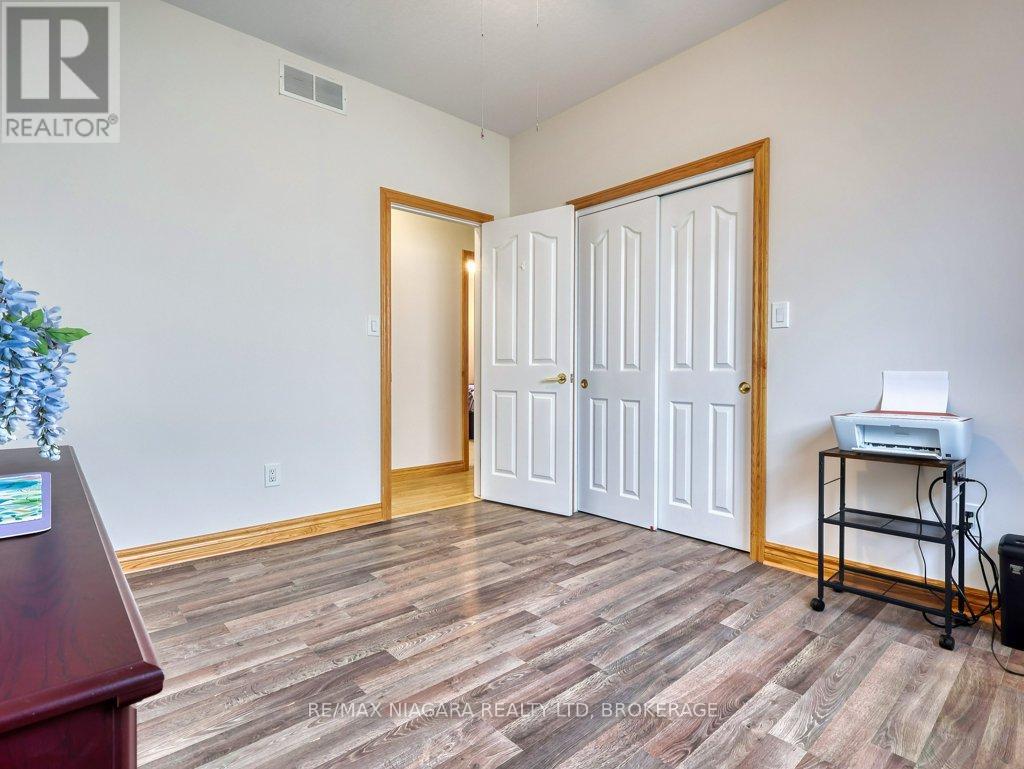 8110 LAMONT AVENUE - 26