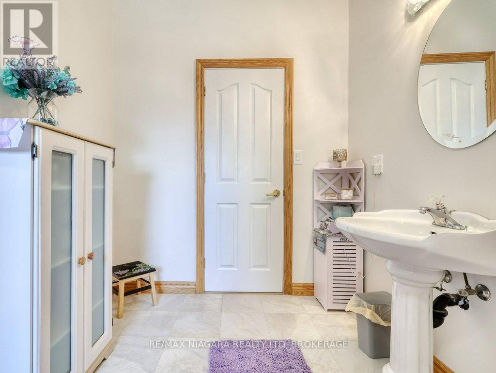 8110 LAMONT AVENUE - 30