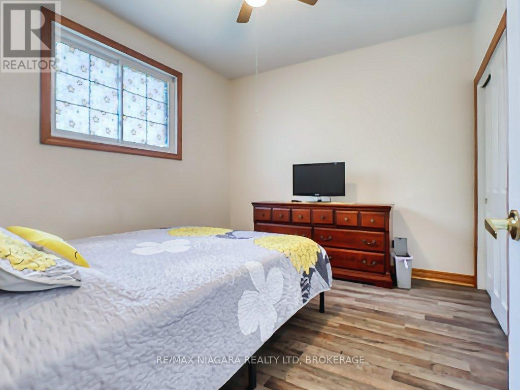 8110 LAMONT AVENUE - 34