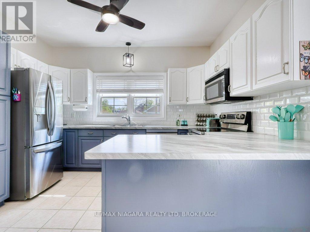 8110 LAMONT AVENUE - 39