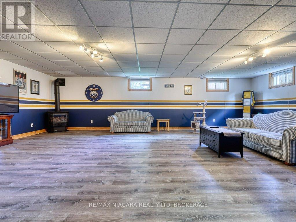 8110 LAMONT AVENUE - 41