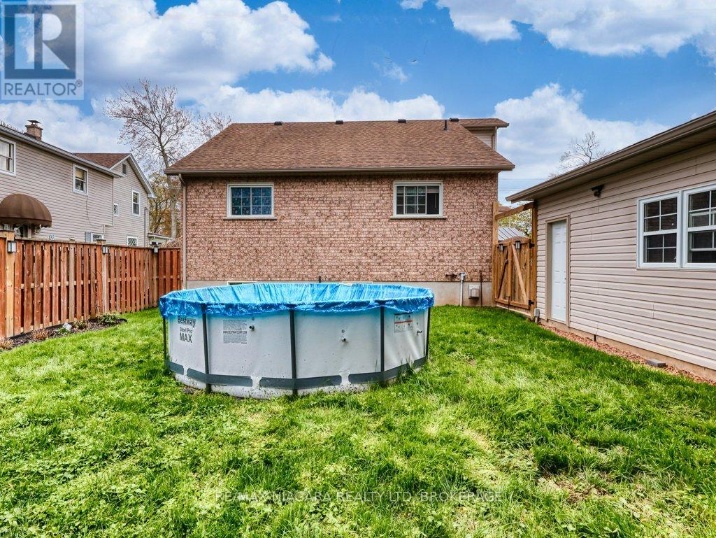 8110 LAMONT AVENUE - 7