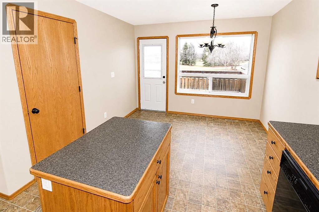 60 Vickers Close, Red Deer
