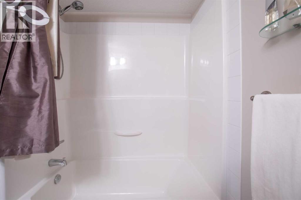 6 Michener Boulevard, Red Deer