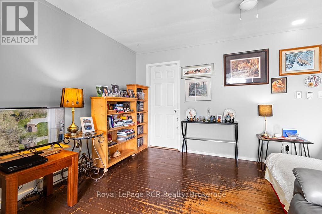 2882 6 HIGHWAY - 14
