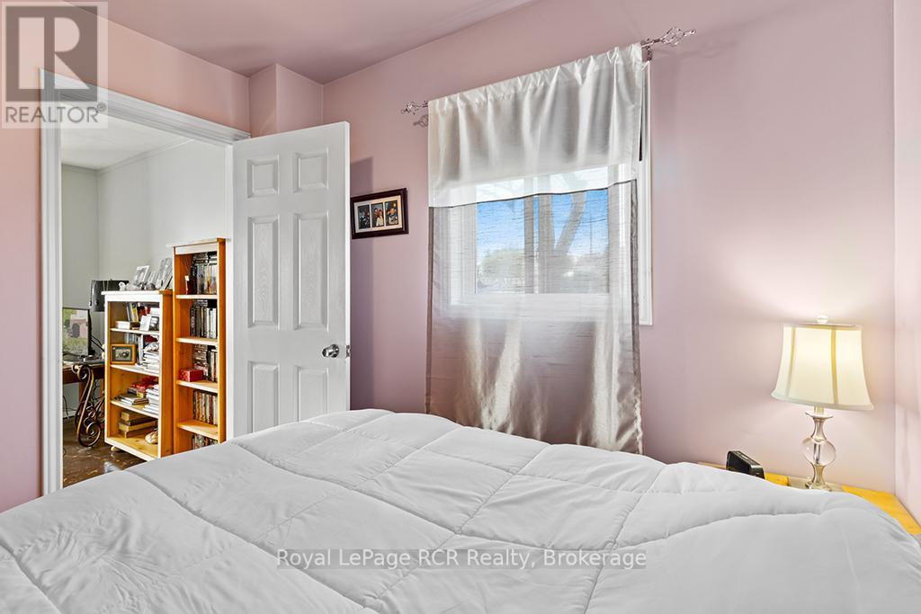 2882 6 HIGHWAY - 18