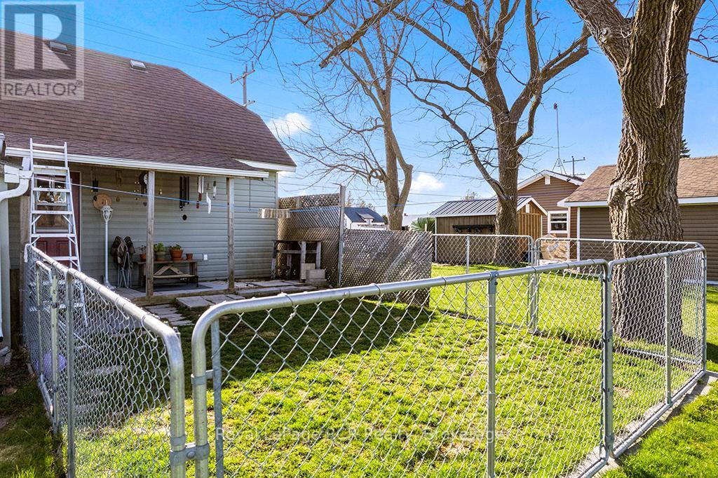 2882 6 HIGHWAY - 35