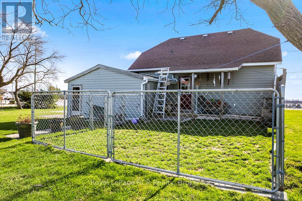 2882 6 HIGHWAY - 46