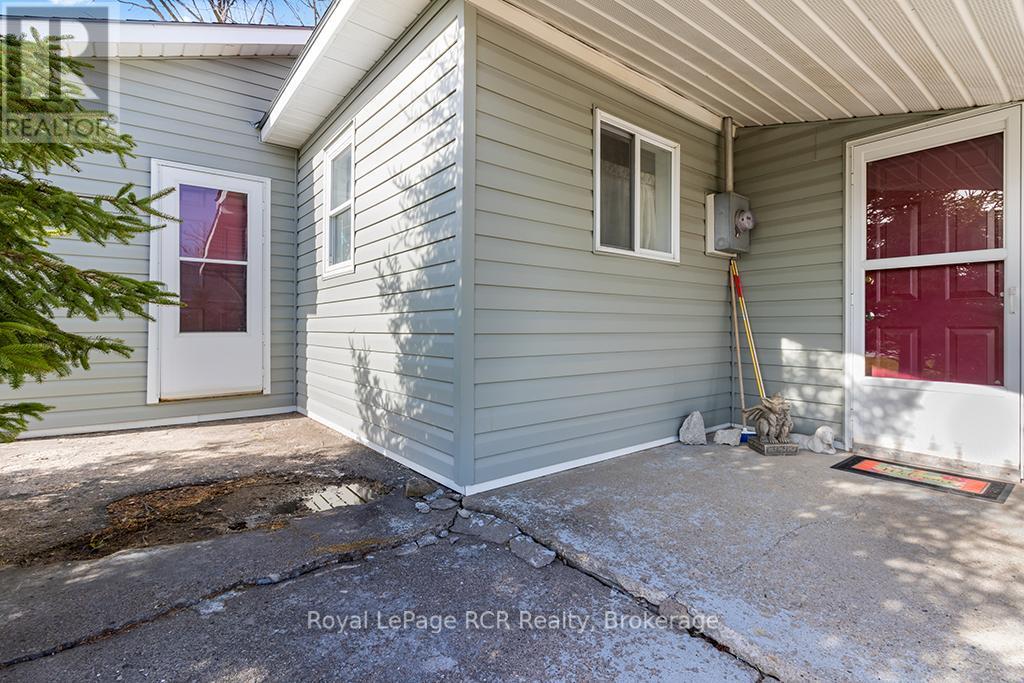 2882 6 HIGHWAY - 6
