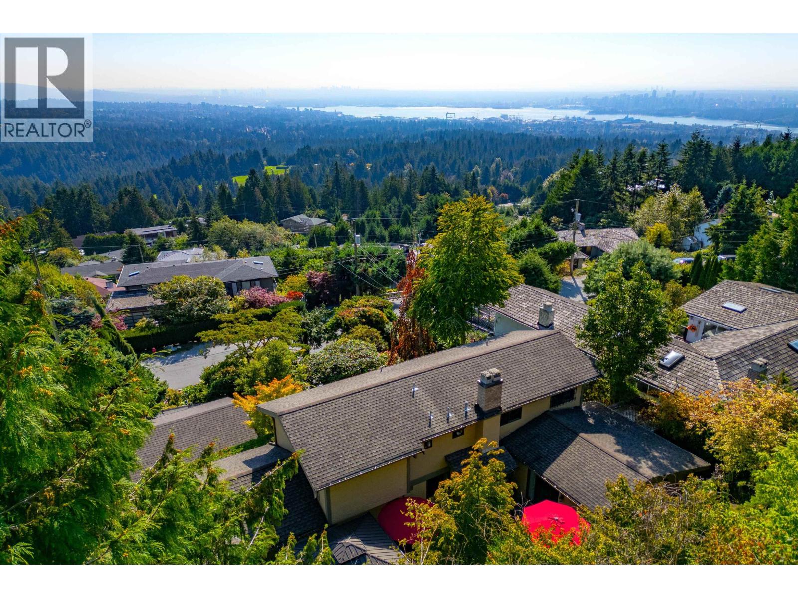 560 CRAIGMOHR DRIVE, West Vancouver