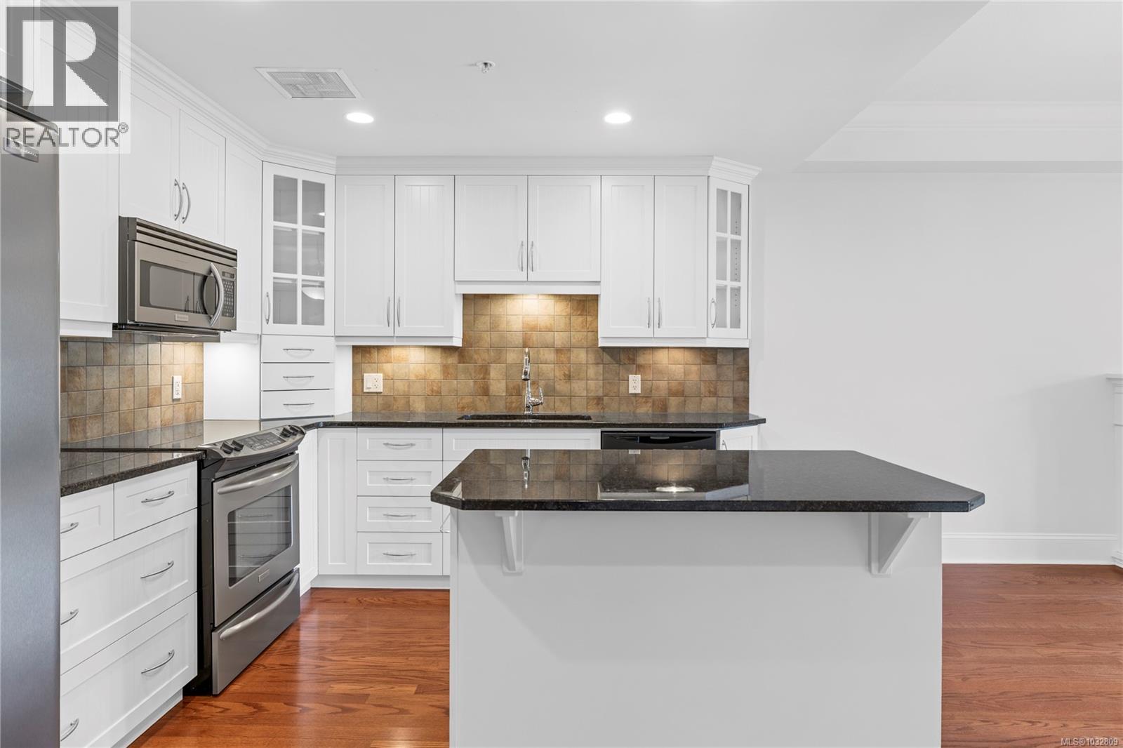 #307 222 Second Ave W - 26
