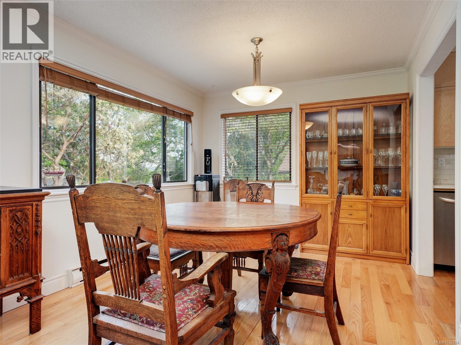  1018 Terrace Avenue, Victoria