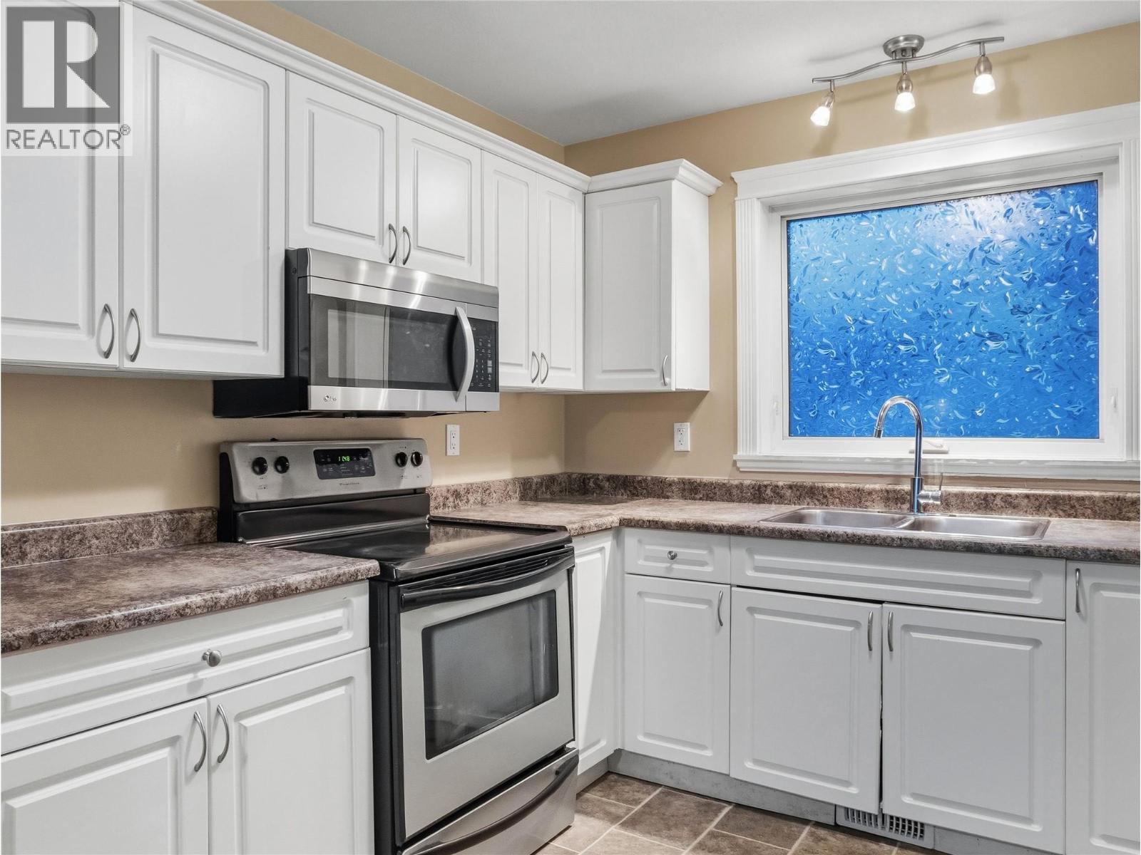 721 100 Avenue, Dawson Creek